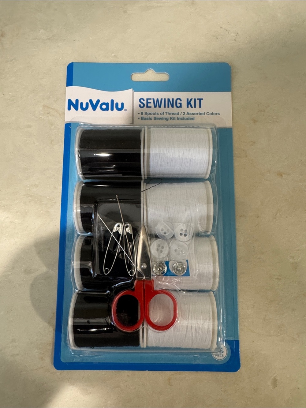 NuValu Sewing Kit - Black & White Thread Set